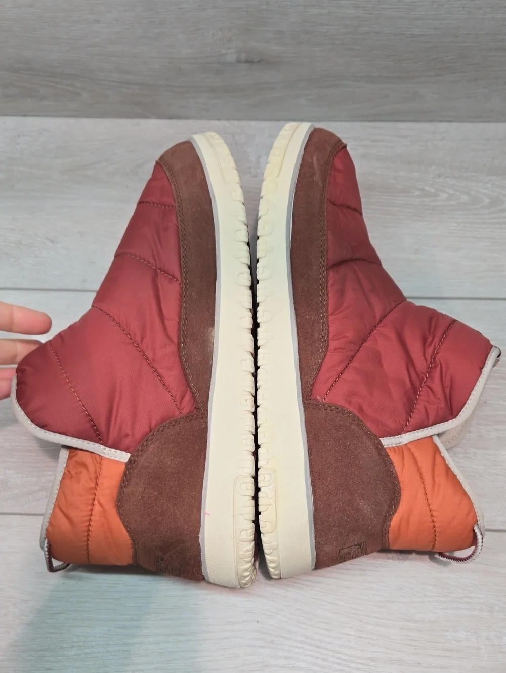 L.L. Bean Men’s Insulated Slip-On High Top Sneakers in Rust/Orange Shoes Sz 11M